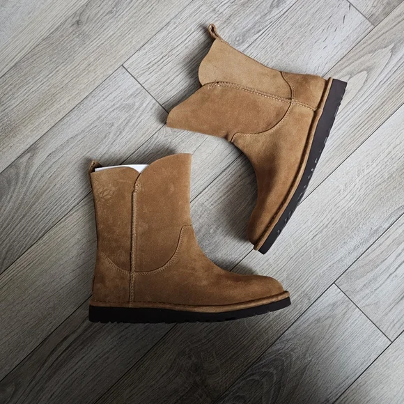 UGG Alida Chestnut Boots